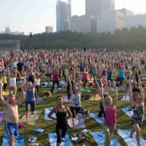 unify-yoga-crowd1